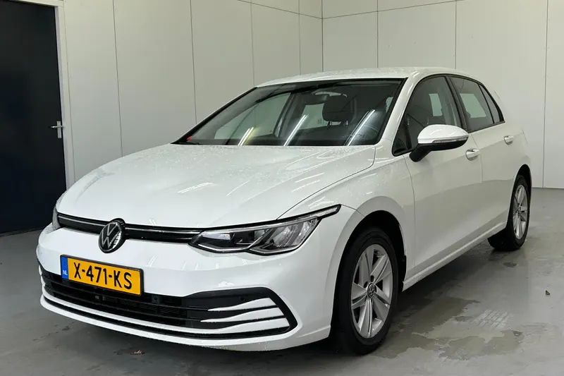 Volkswagen Golf (2023)