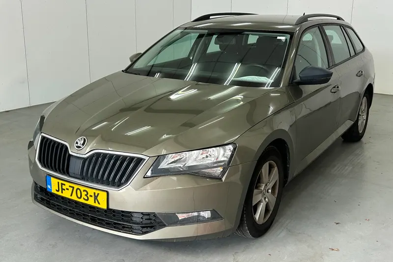 Škoda Superb (2016)
