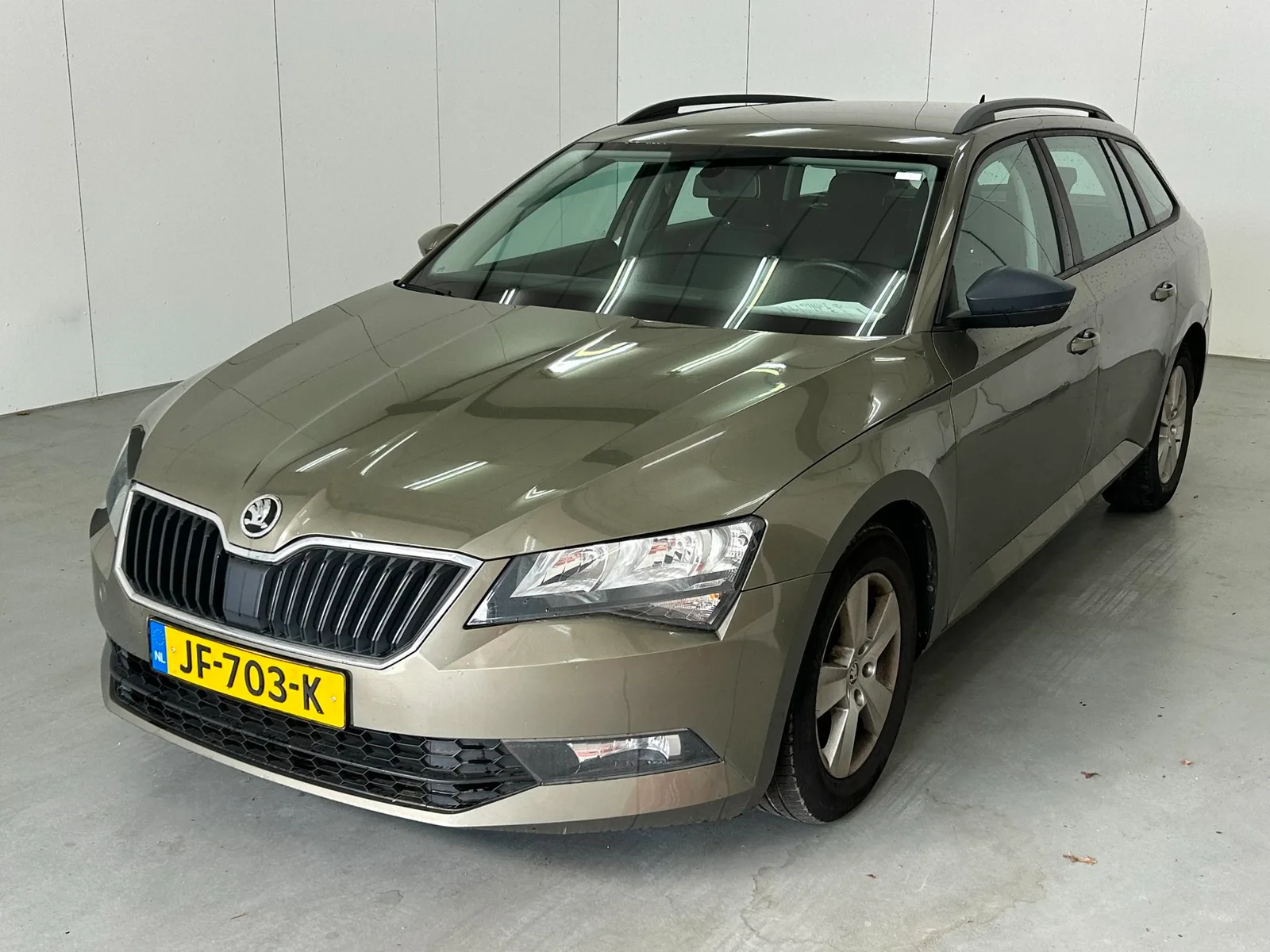 Škoda Superb (2016) — foto 1