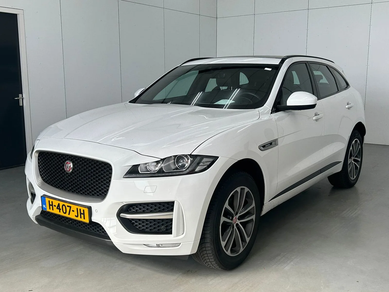 Jaguar F-Pace (2020) — foto 1