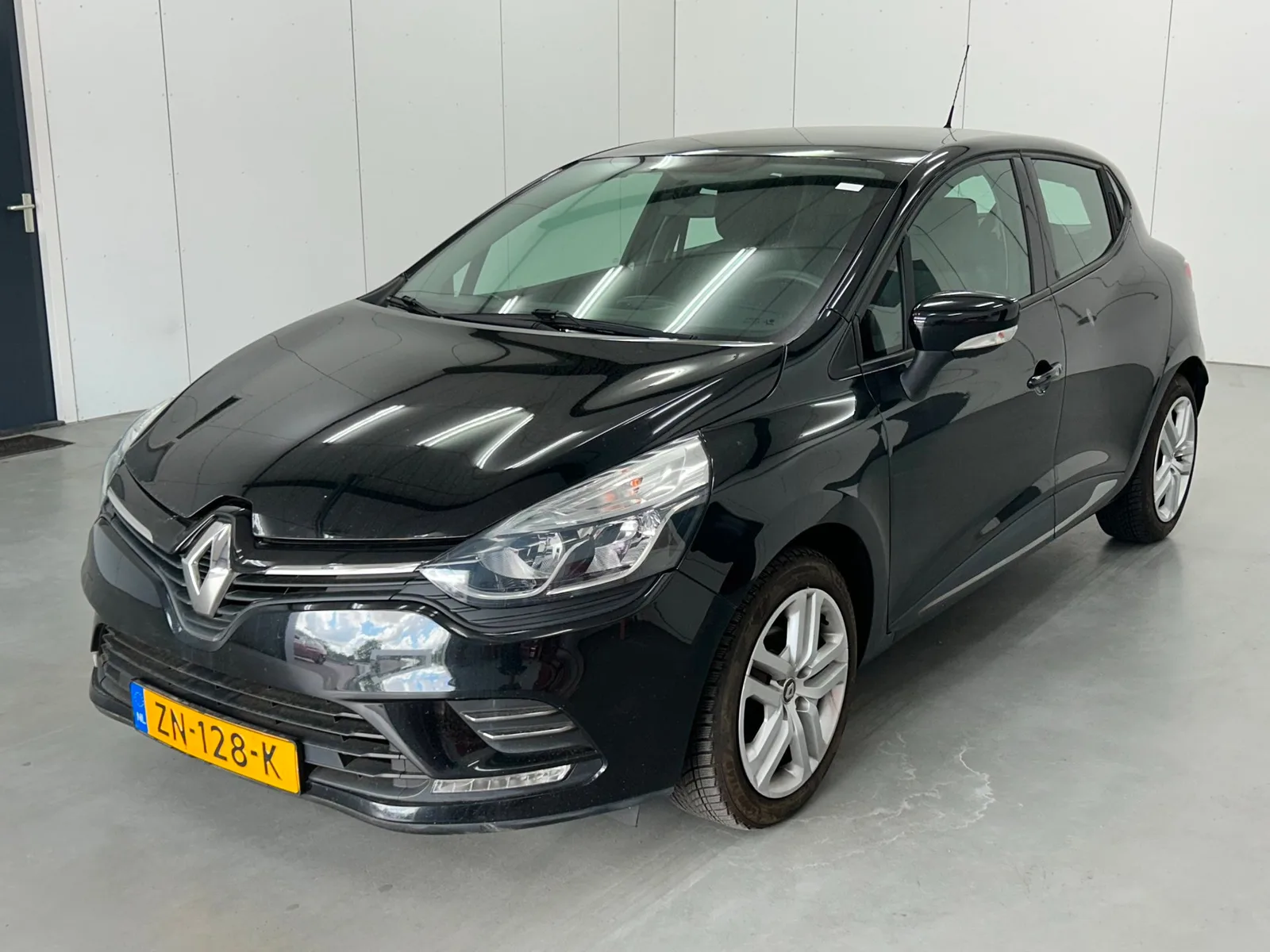 Renault Clio (2019) — foto 1