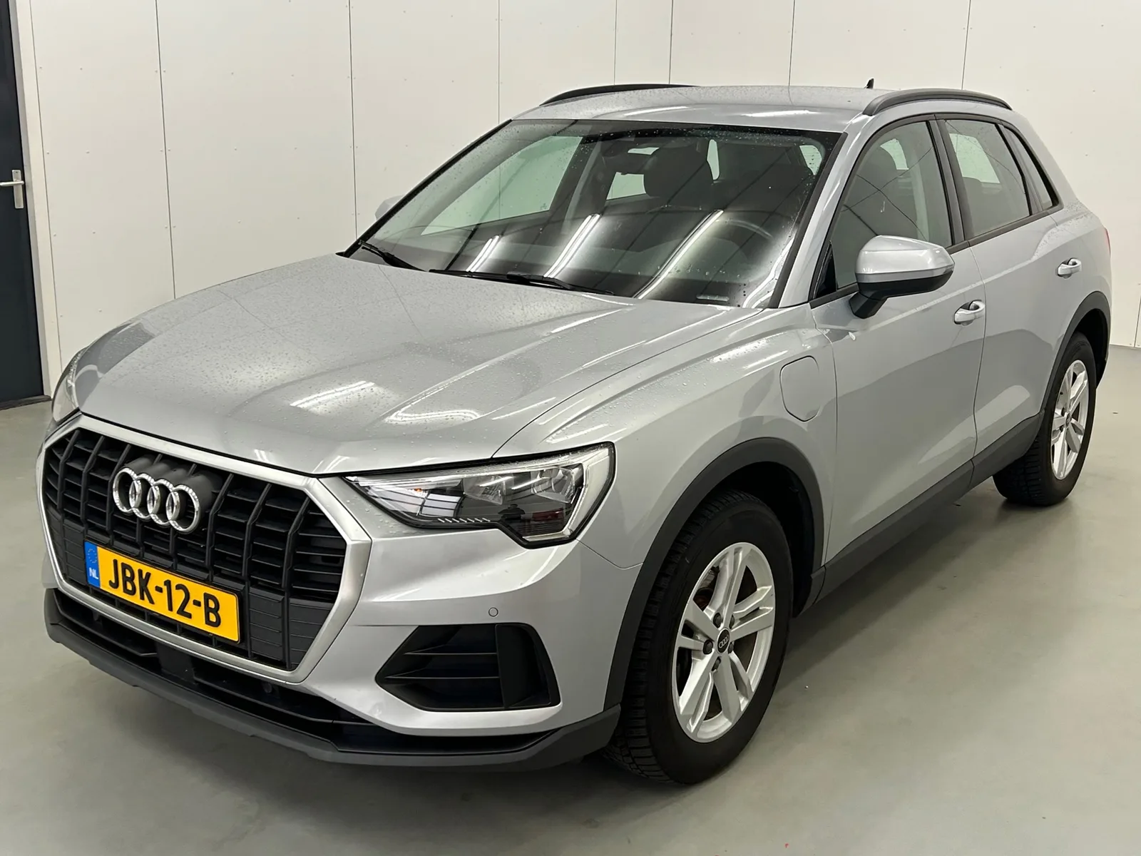 Audi Q3 (2022) — foto 1