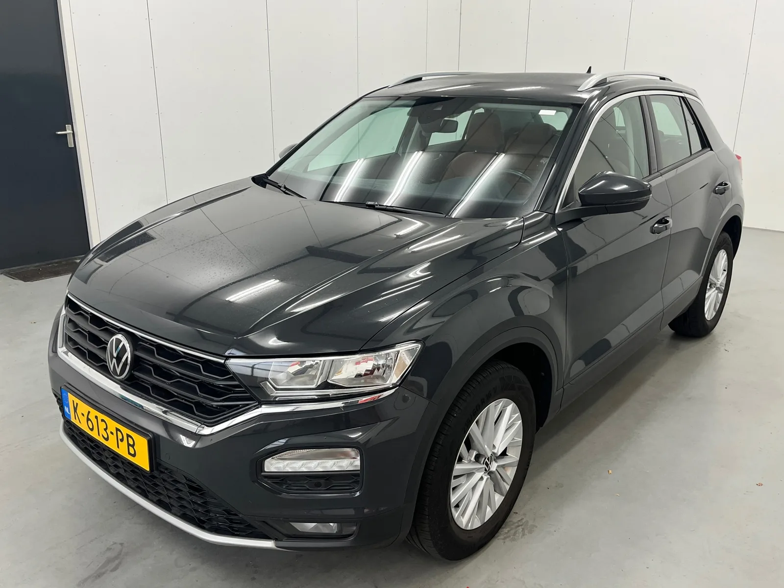 Volkswagen T-Roc (2021) — foto 1