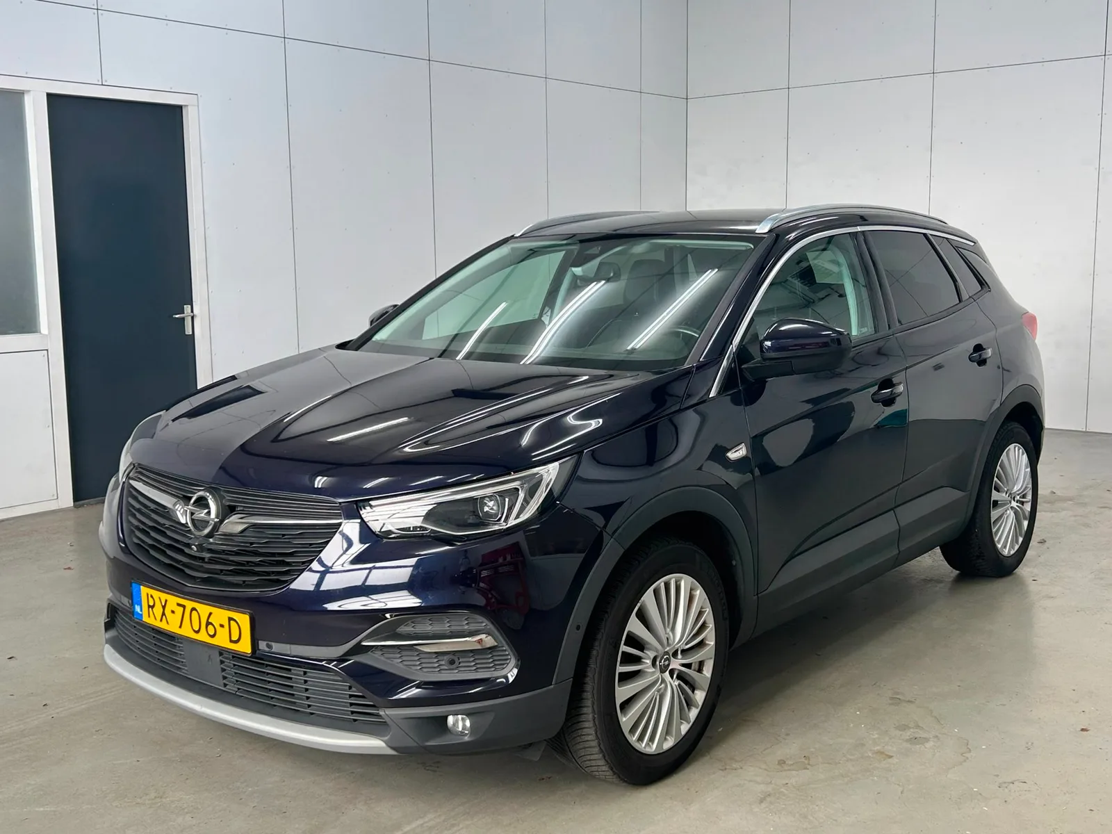 Opel Grandland (2018) — foto 1