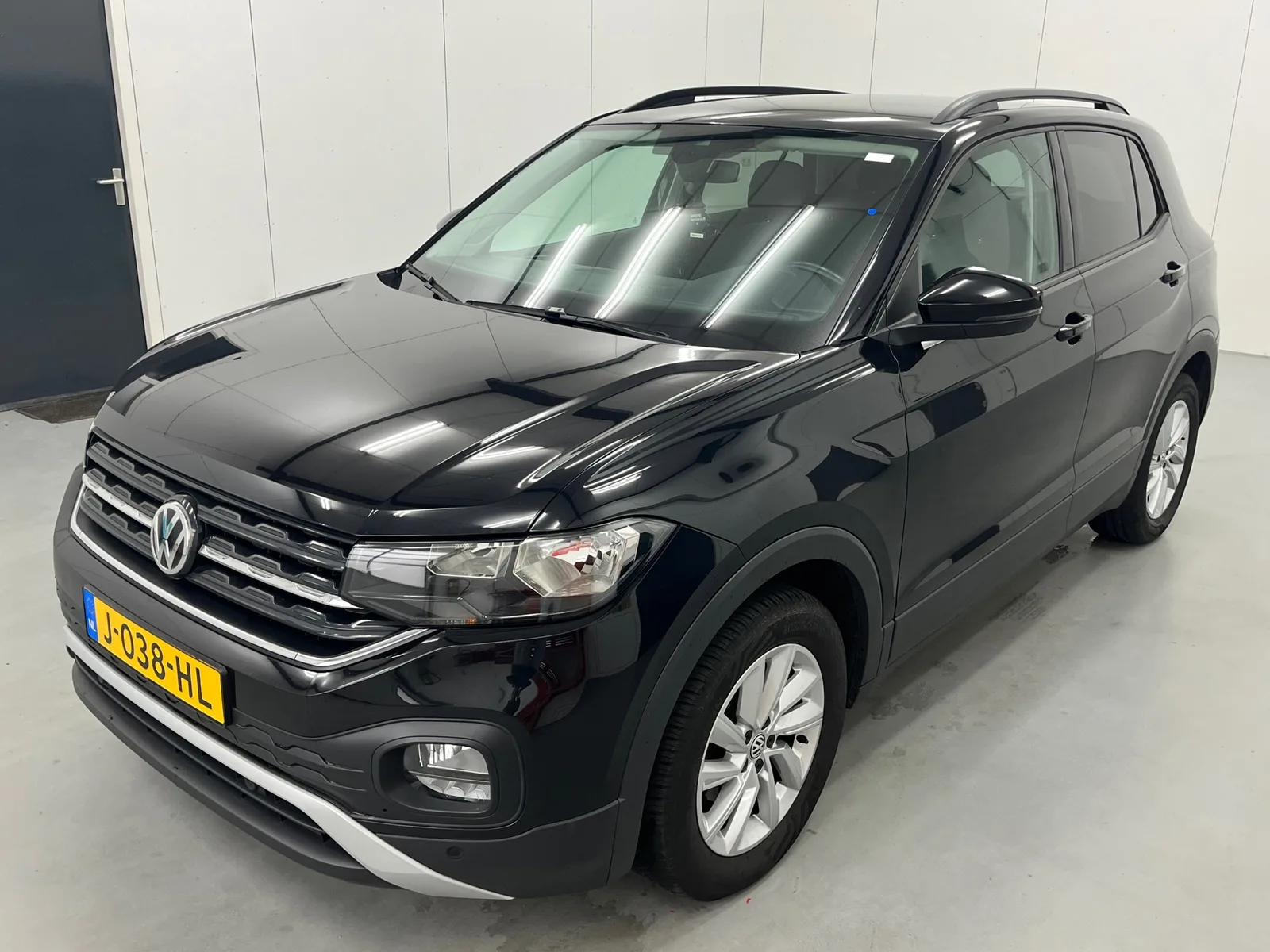 Volkswagen T-Cross (2020) — foto 1