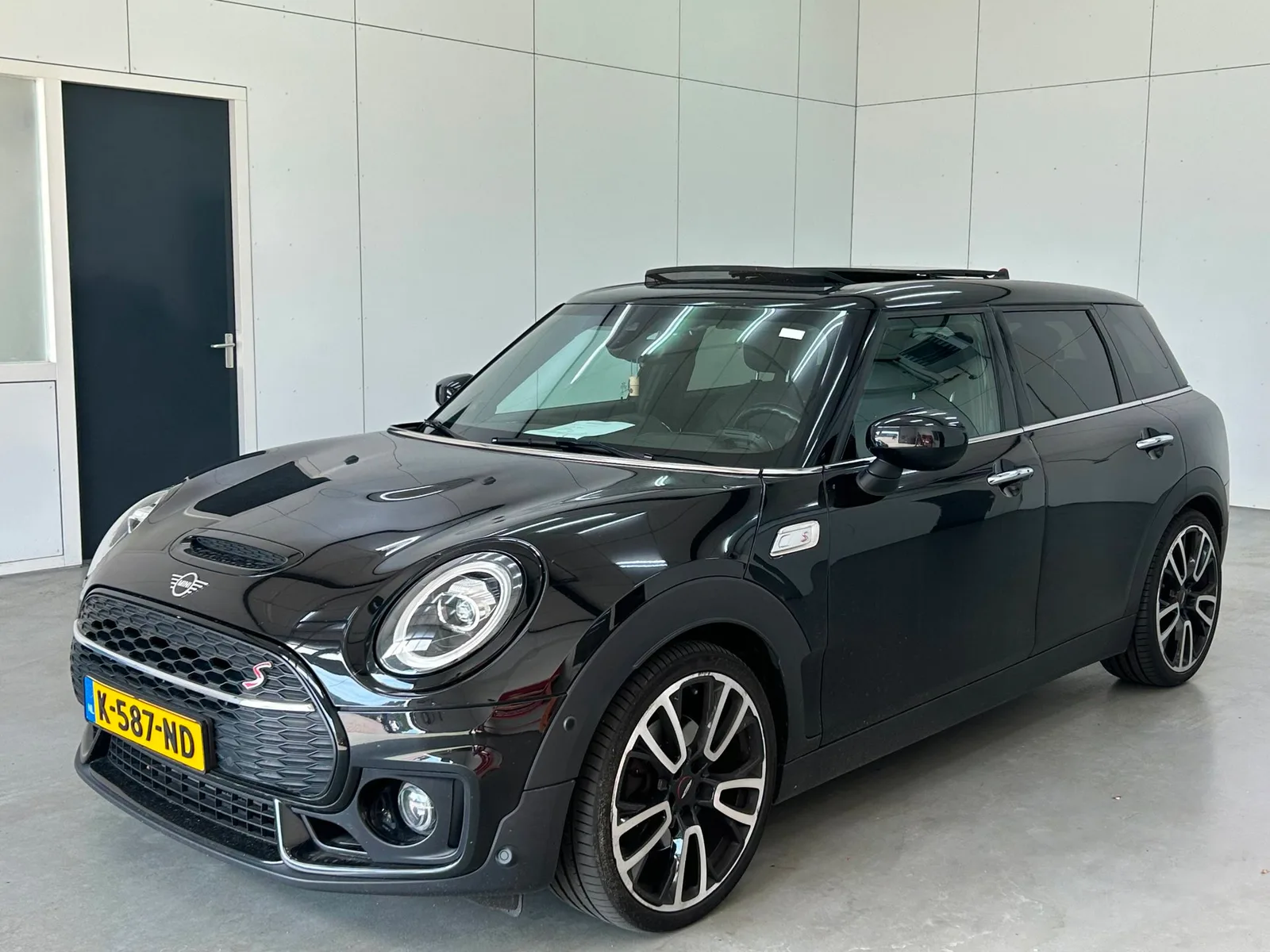 MINI Clubman (2021) — foto 1