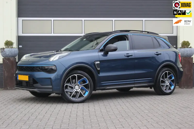 Lynk & Co 01 (2024)