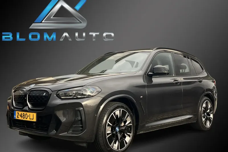 BMW iX3 (2024)