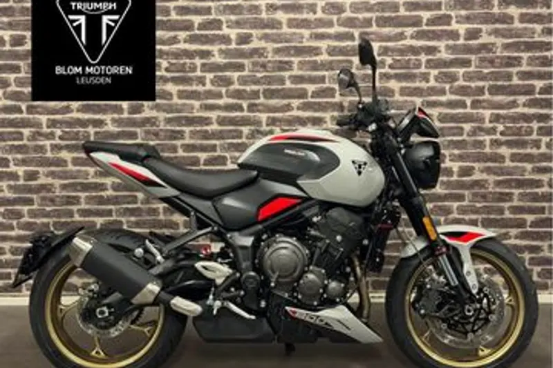 Triumph Trident 800 (2026)