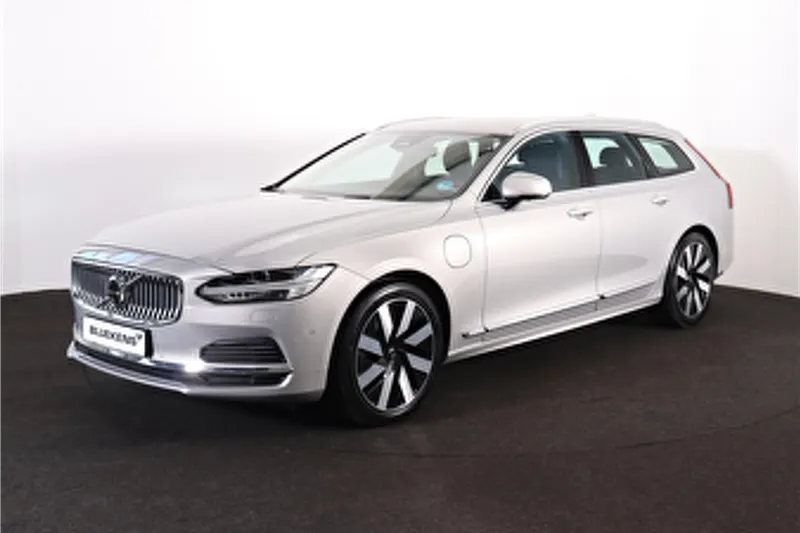 Volvo V90 (2025)