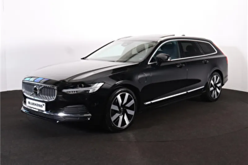 Volvo V90 (2025)