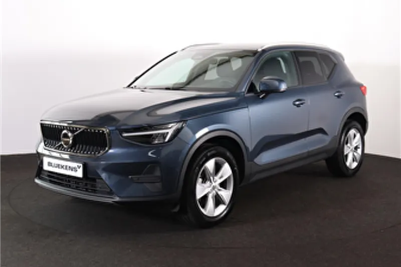 Volvo XC40 (2025)