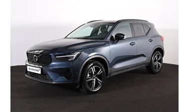 Volvo XC40 (2025) — foto 1