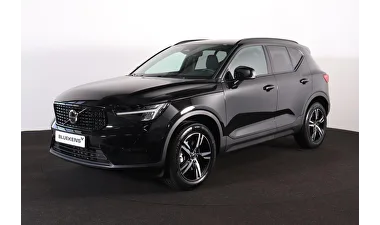 Volvo XC40 (2026) — foto 1