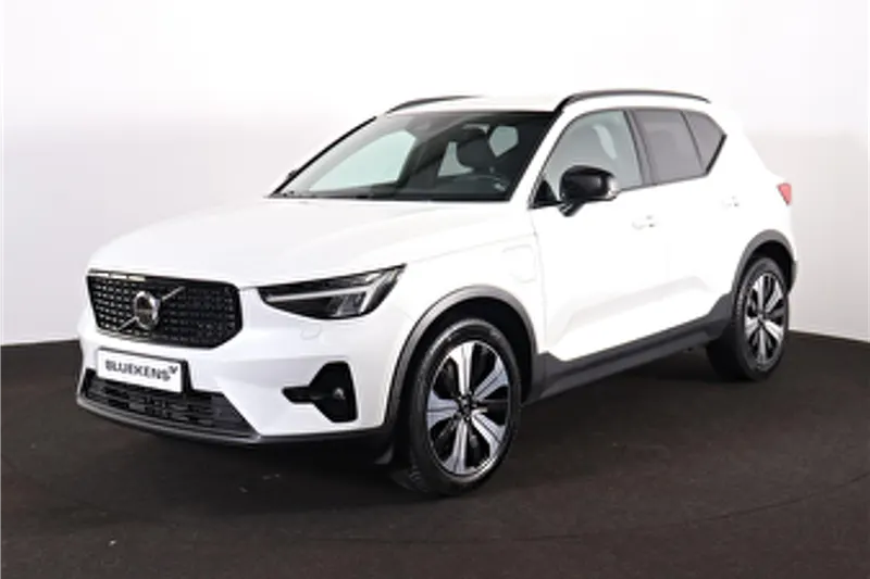 Volvo XC40 (2022)