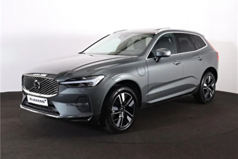 Volvo XC60 (2025)