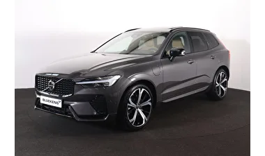 Volvo XC60 (2025) — foto 1