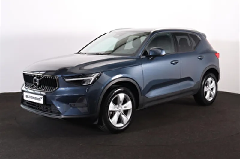 Volvo XC40 (2025)