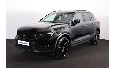 Volvo XC40 (2025) — foto 1