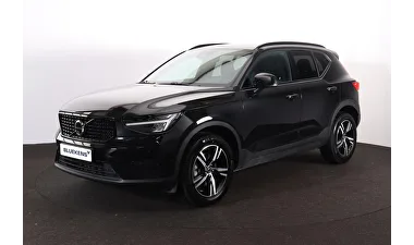 Volvo XC40 (2025) — foto 1