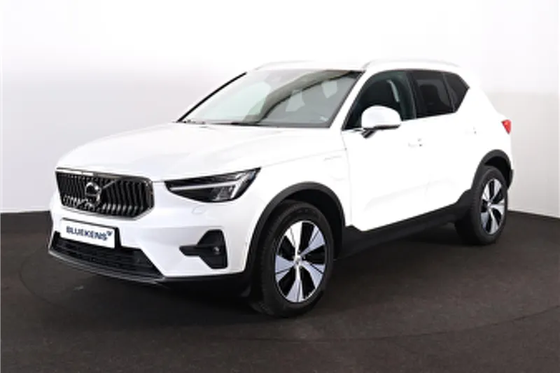 Volvo XC40 (2023)