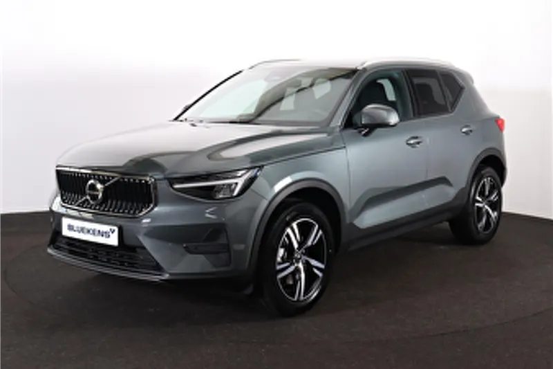 Volvo XC40 (2025)