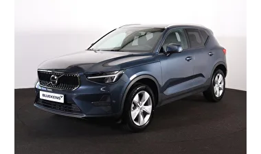 Volvo XC40 (2025) — foto 1