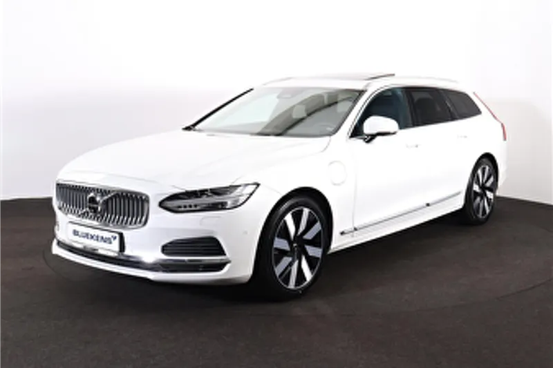 Volvo V90 (2025)