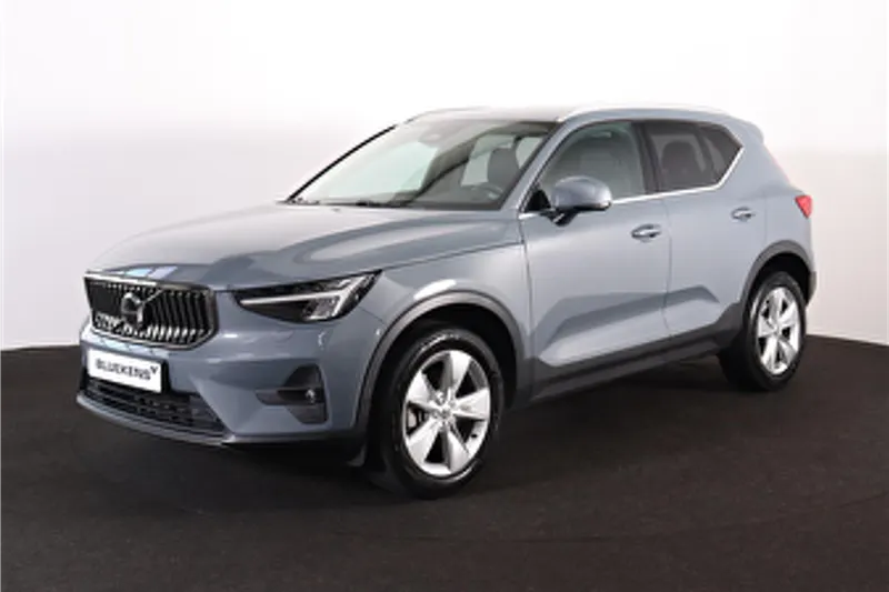 Volvo XC40 (2023)