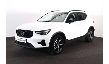 Volvo XC40 (2025) — foto 1