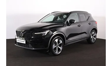 Volvo XC40 (2026) — foto 1