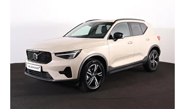 Volvo XC40 (2026) — foto 1