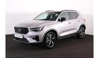 Volvo XC40 (2026) — foto 1