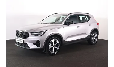 Volvo XC40 (2025) — foto 1