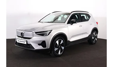 Volvo XC40 (2024) — foto 1