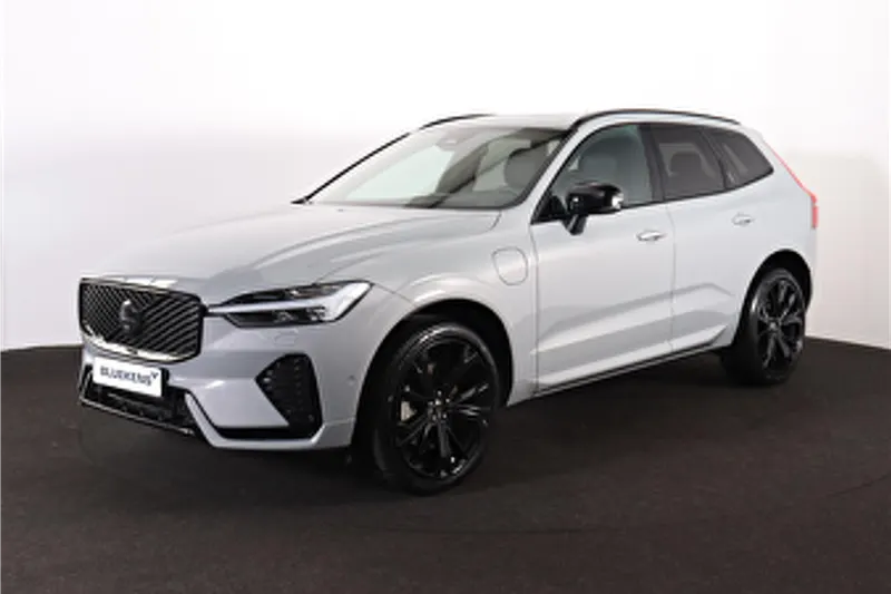Volvo XC60 (2025)