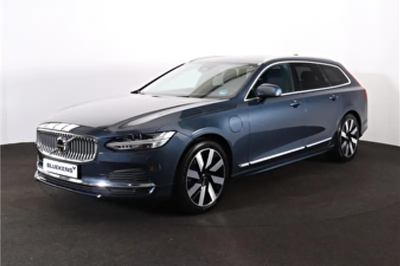 Volvo V90 (2025)