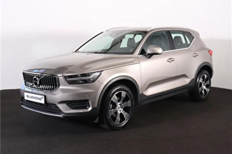 Volvo XC40 (2022)