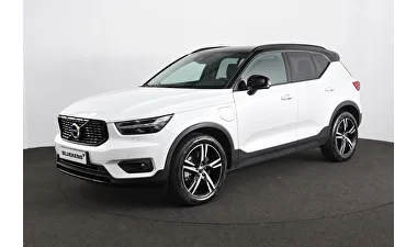 Volvo XC40 (2021) — foto 1