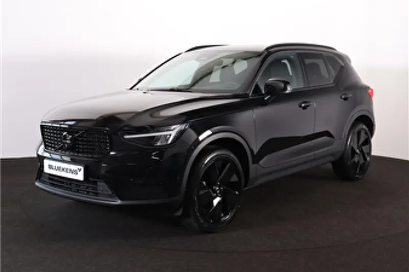 Volvo XC40 (2025)