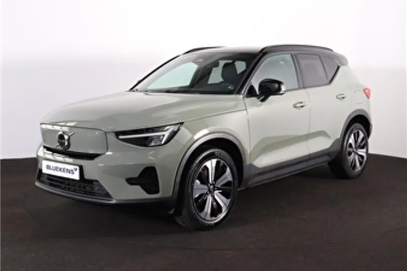 Volvo XC40 (2023)
