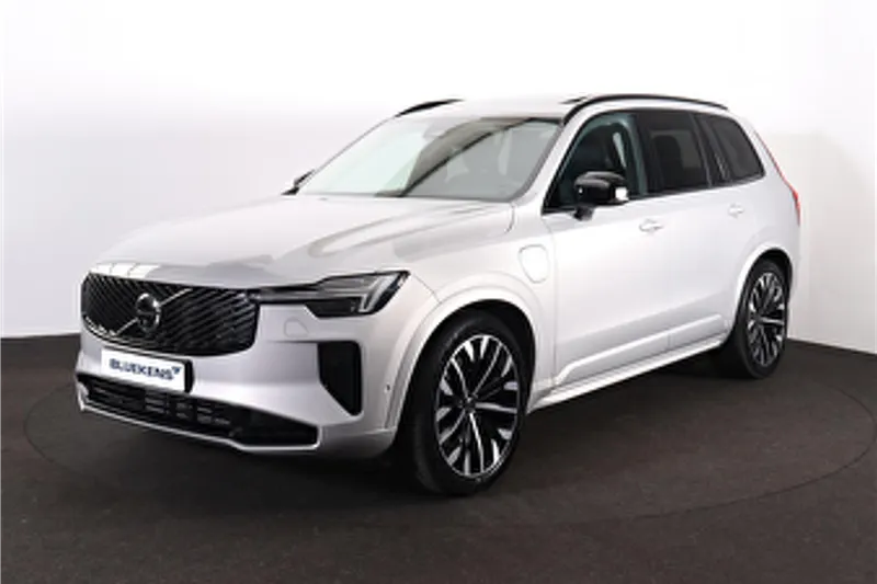Volvo XC90 (2025)