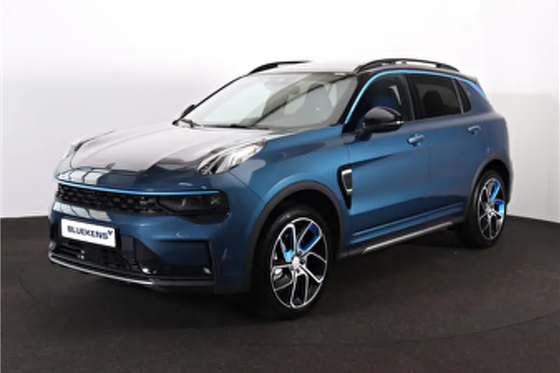 Lynk & Co 01 (2025)
