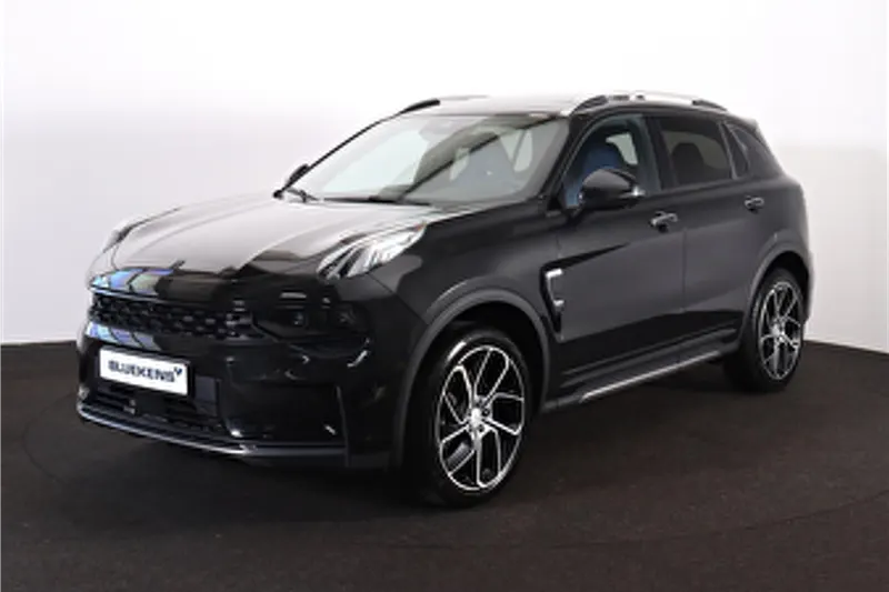 Lynk & Co 01 (2025)