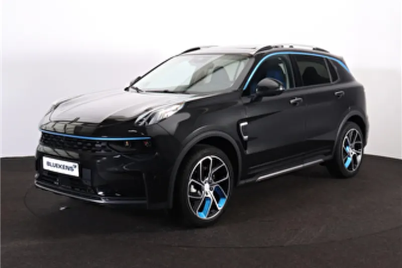 Lynk & Co 01 (2023)
