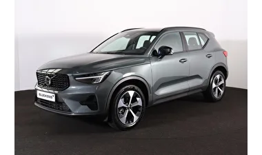 Volvo XC40 (2025) — foto 1