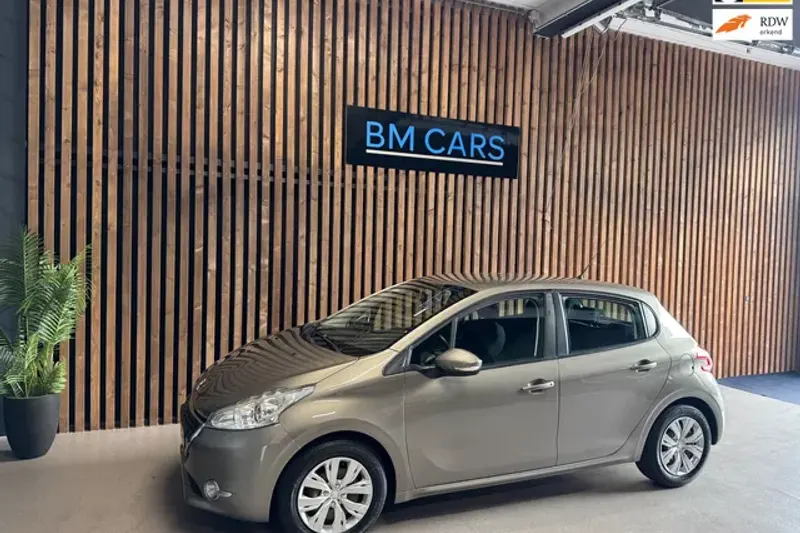 Peugeot 208 (2013)