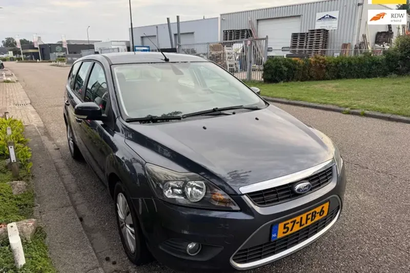 Ford Focus (2010)