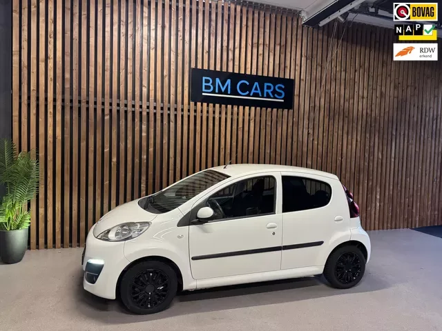 Peugeot 107 (2014) — foto 1