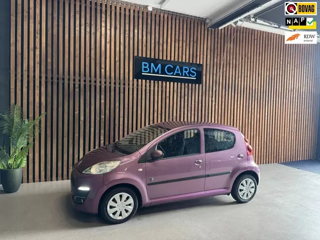 Peugeot 107 (2013) — foto 1